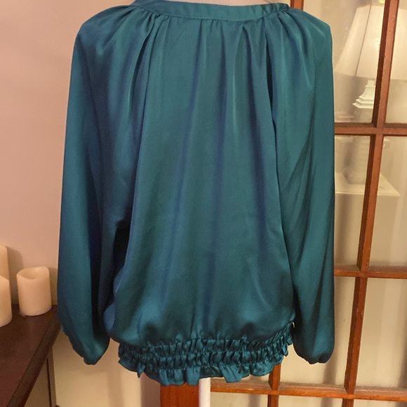❤️ Eclair Green Dressy Blouse size XL❤️ - Picture 5 of 7